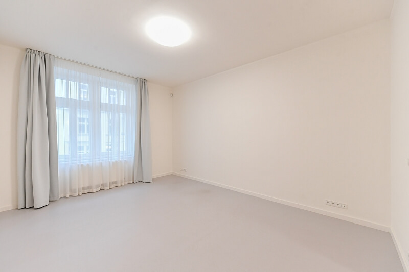 Janáčkovo nábřeží, Smíchov - Prague 5 | Rent, Apartment Two-bedroom (3+1), 100 m²