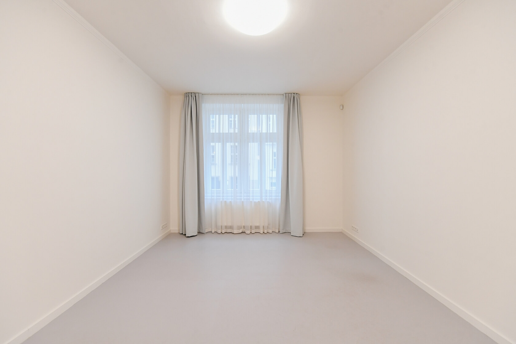 Janáčkovo nábřeží, Smíchov - Prague 5 | Rent, Apartment Two-bedroom (3+1), 100 m²