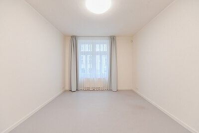 Janáčkovo nábřeží, Smíchov - Prague 5 | Rent, Apartment Two-bedroom (3+1), 100 m²
