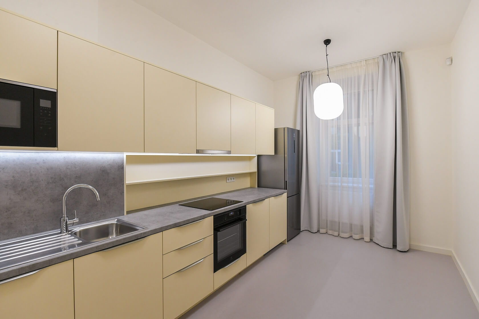 Janáčkovo nábřeží, Smíchov - Praha 5 | Pronájem, Byt 3+1, 100 m²