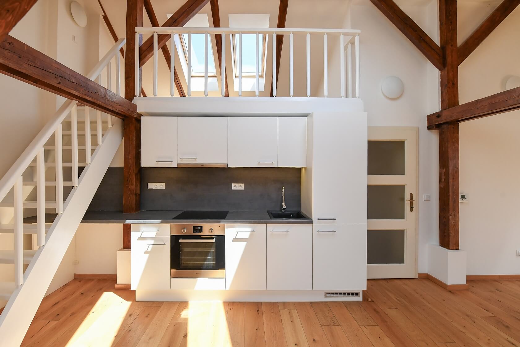 Na Zderaze, Nové Město - Prague 2 | Sale, Apartment Studio (1+kk), 60 m²