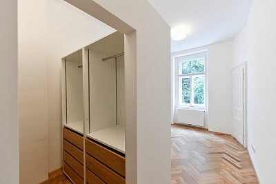 U Havlíčkových sadů, Vinohrady - Prague 2 | Rent, Apartment One-bedroom (2+kk), 48 m²