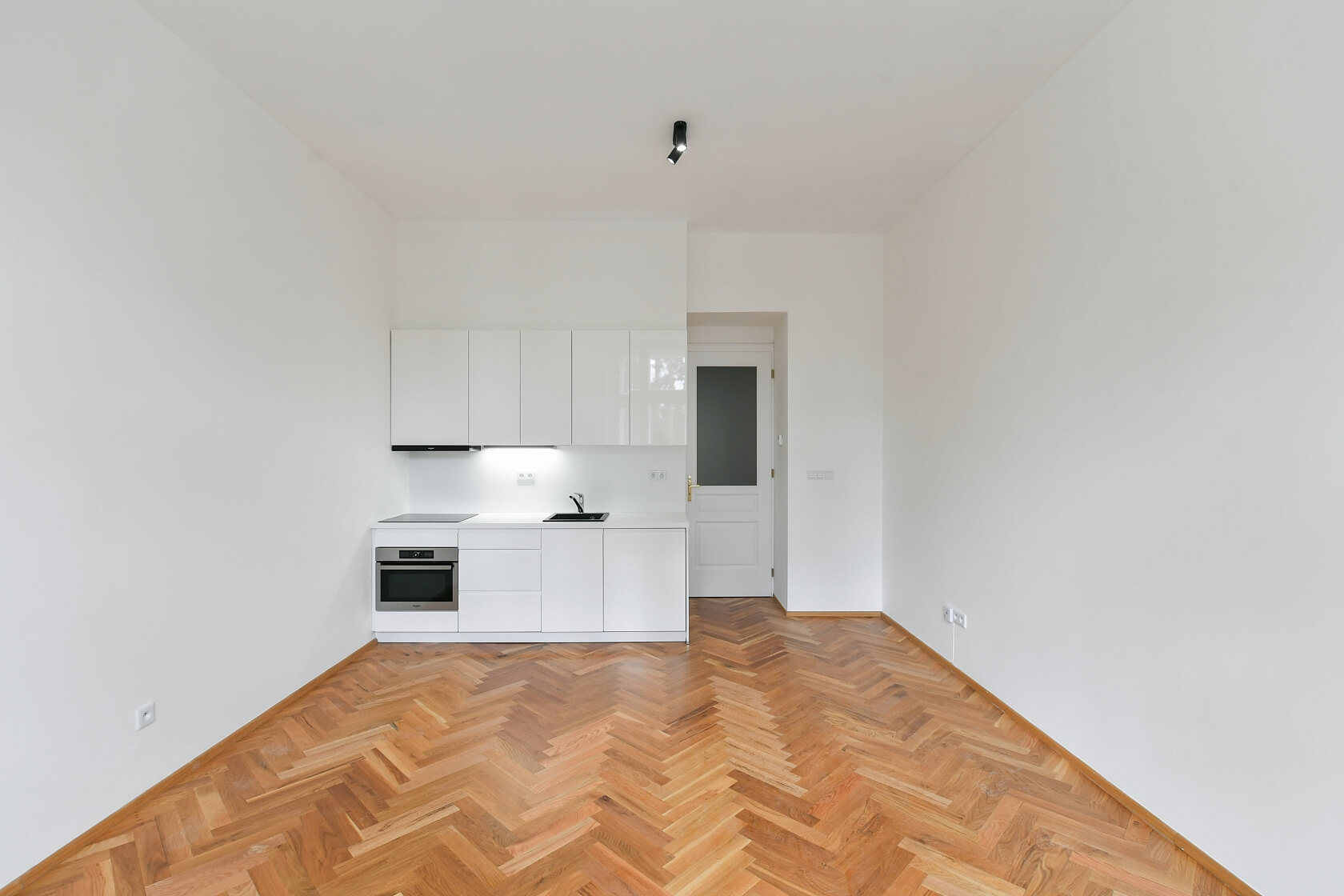 U Havlíčkových sadů, Vinohrady - Praha 2 | Pronájem, Byt 2+kk, 48 m²