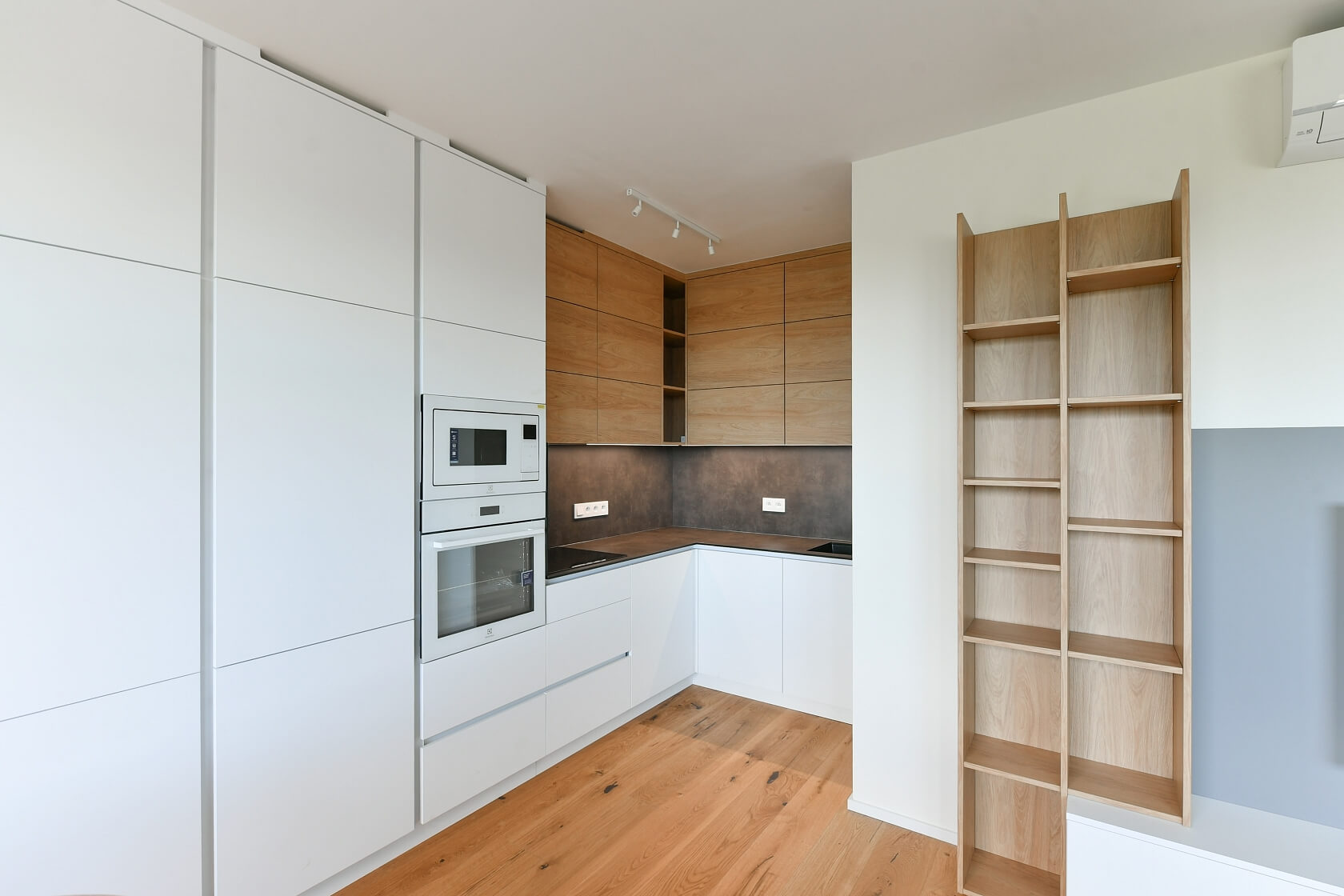 U Komína, Radlice - Prague 5 | Rent, Apartment One-bedroom (2+kk), 53 m²