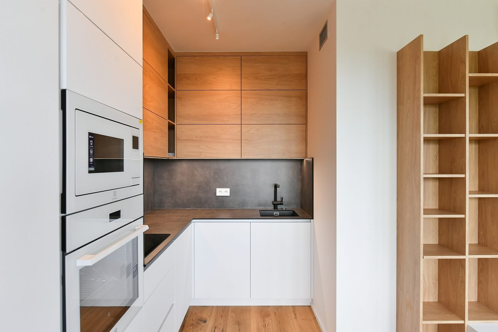 U Komína, Radlice - Praha 5 | Pronájem, Byt 2+kk, 53 m²