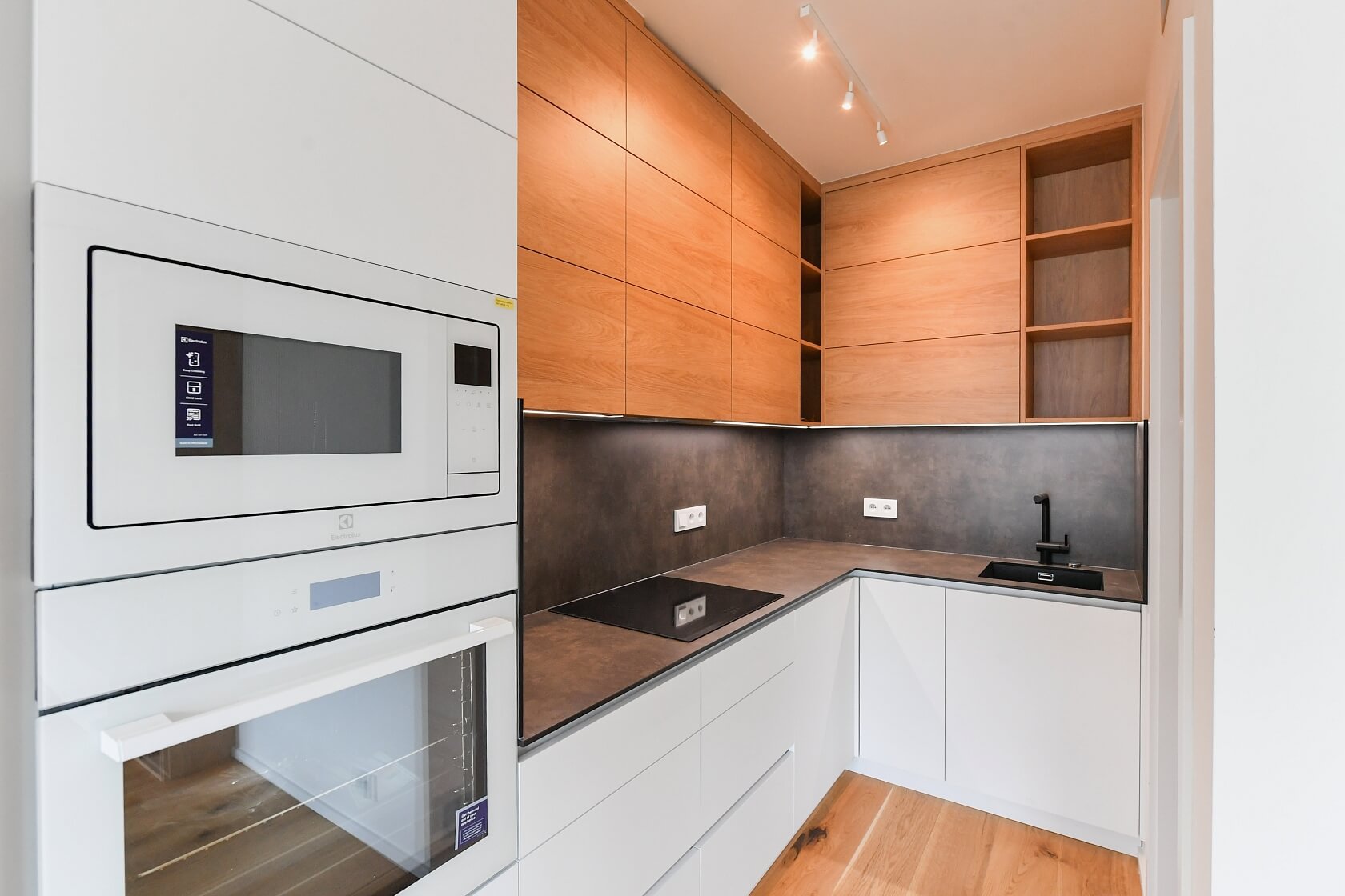 U Komína, Radlice - Praha 5 | Pronájem, Byt 2+kk, 63 m²