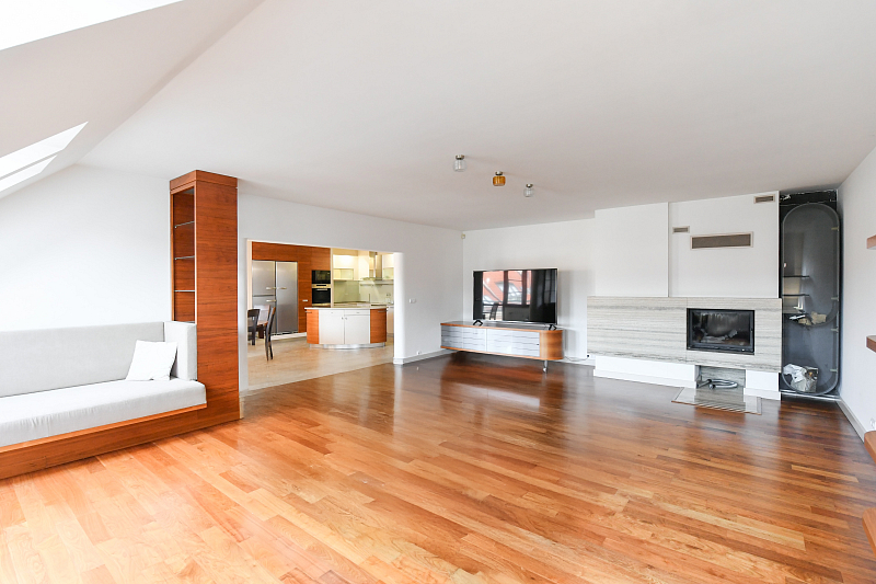 Slavníkova, Břevnov - Praha 6 | Pronájem, Byt 4+1, 294 m²