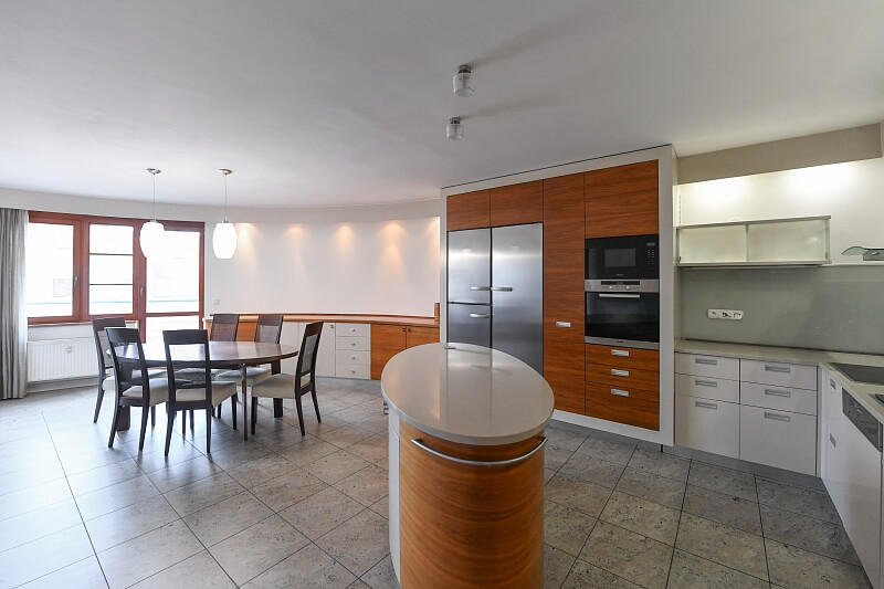 Slavníkova, Břevnov - Prague 6 | Rent, Apartment Three-bedroom (4+1), 294 m²
