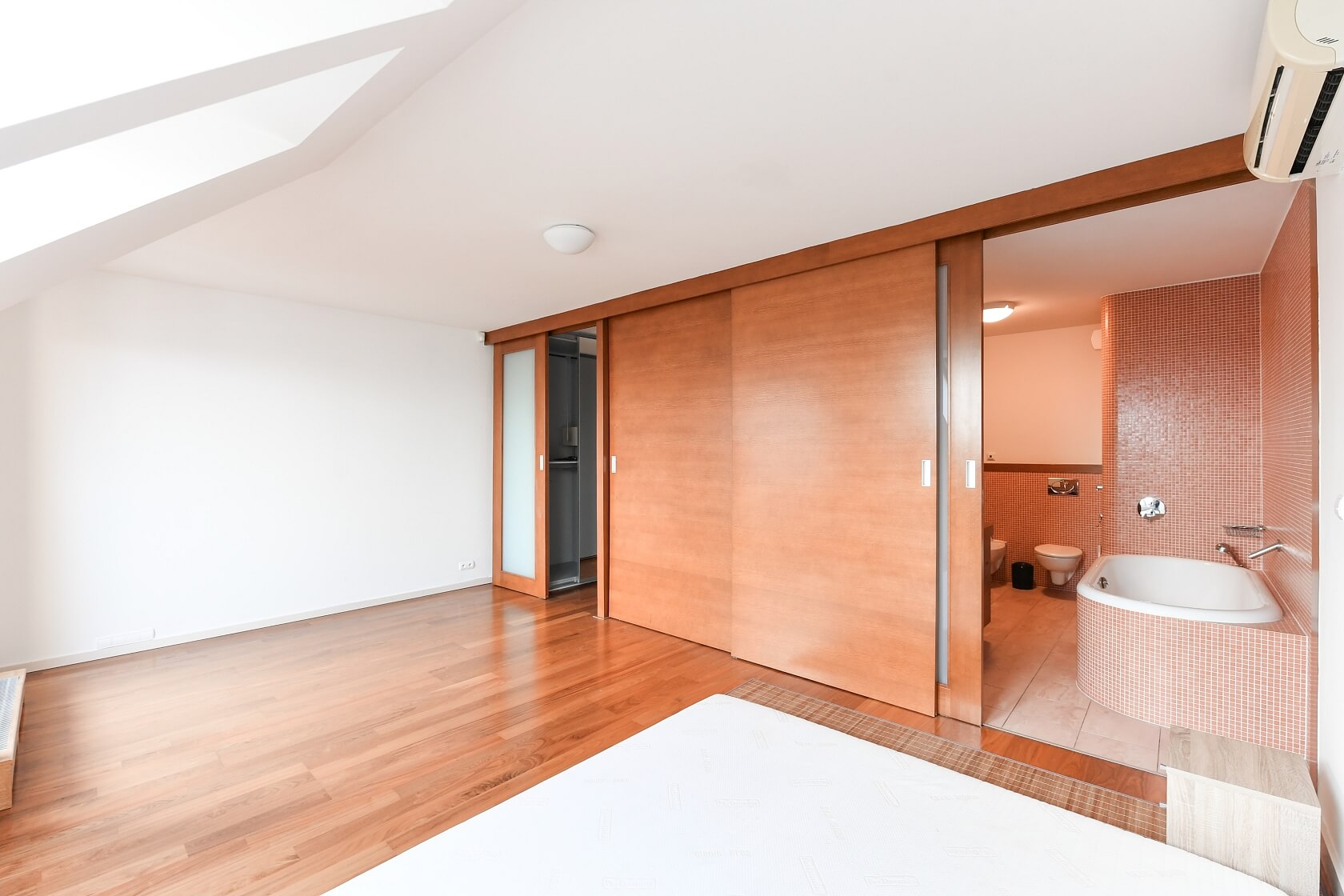 Slavníkova, Břevnov - Praha 6 | Pronájem, Byt 4+1, 294 m²