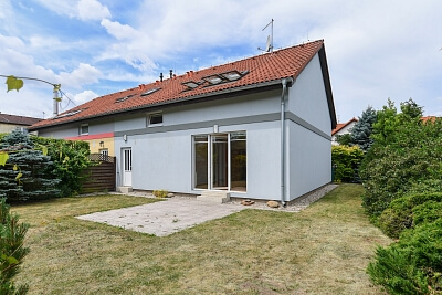 Kemrova, Satalice - Prague 9 | Rent, House Four-bedroom (5+kk), 147 m²