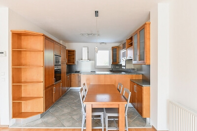 Kemrova, Satalice - Prague 9 | Rent, House Four-bedroom (5+kk), 147 m²
