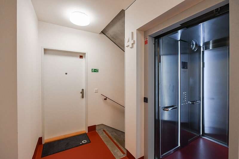 Kolmanova, Modřany - Praha 4 | Pronájem, Byt 3+kk, 93 m²