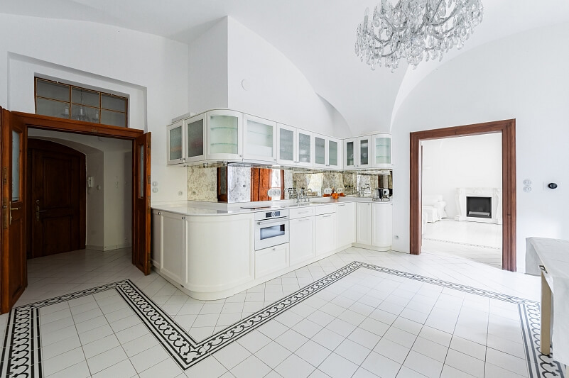 Valdštejnské náměstí, Malá Strana - Prague 1 | Rent, Apartment Studio (1+1), 60 m²