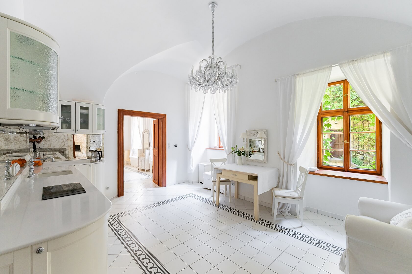 Valdštejnské náměstí, Malá Strana - Praha 1 | Pronájem, Byt 1+1, 60 m²