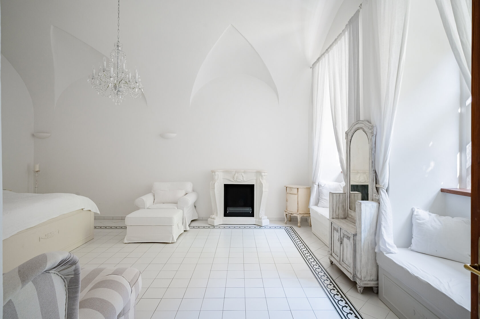 Valdštejnské náměstí, Malá Strana - Prague 1 | Rent, Apartment Studio (1+1), 60 m²