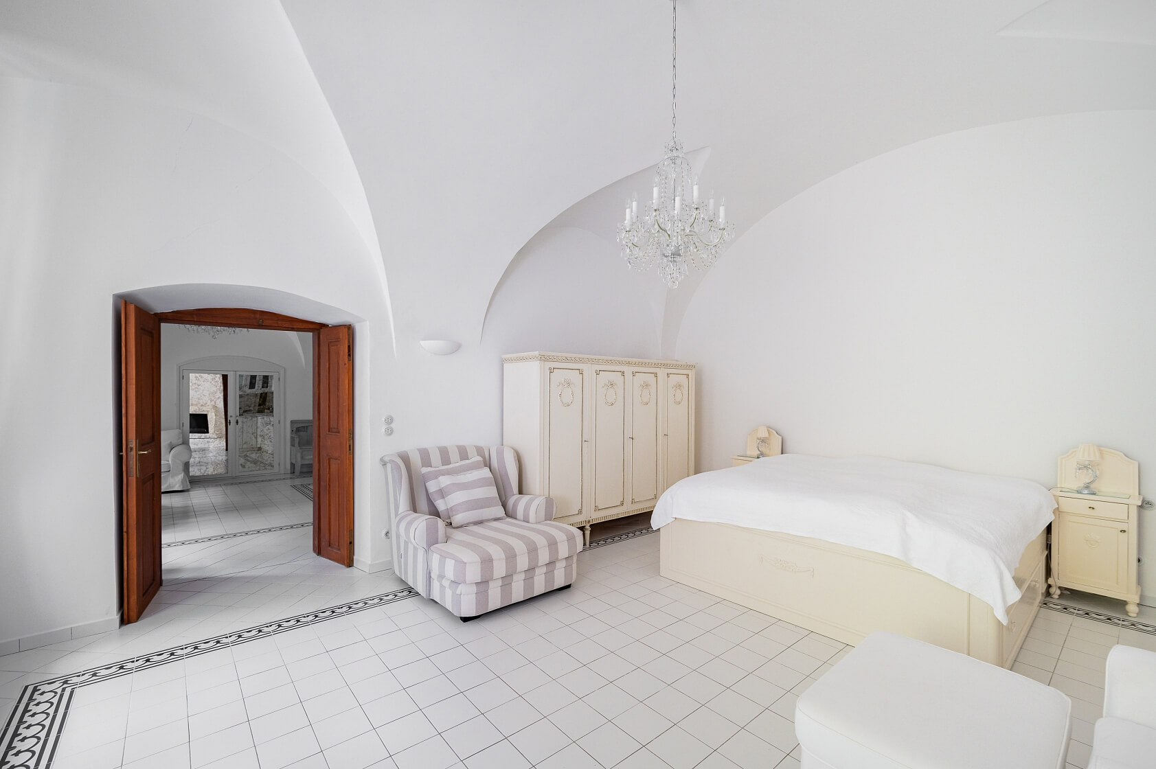 Valdštejnské náměstí, Malá Strana - Prague 1 | Rent, Apartment Studio (1+1), 60 m²