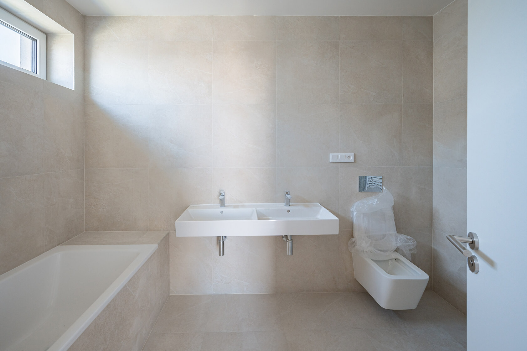 Bronzová, Chýně - Praha-západ | Sale, House Four-bedroom (5+kk), 190 m²
