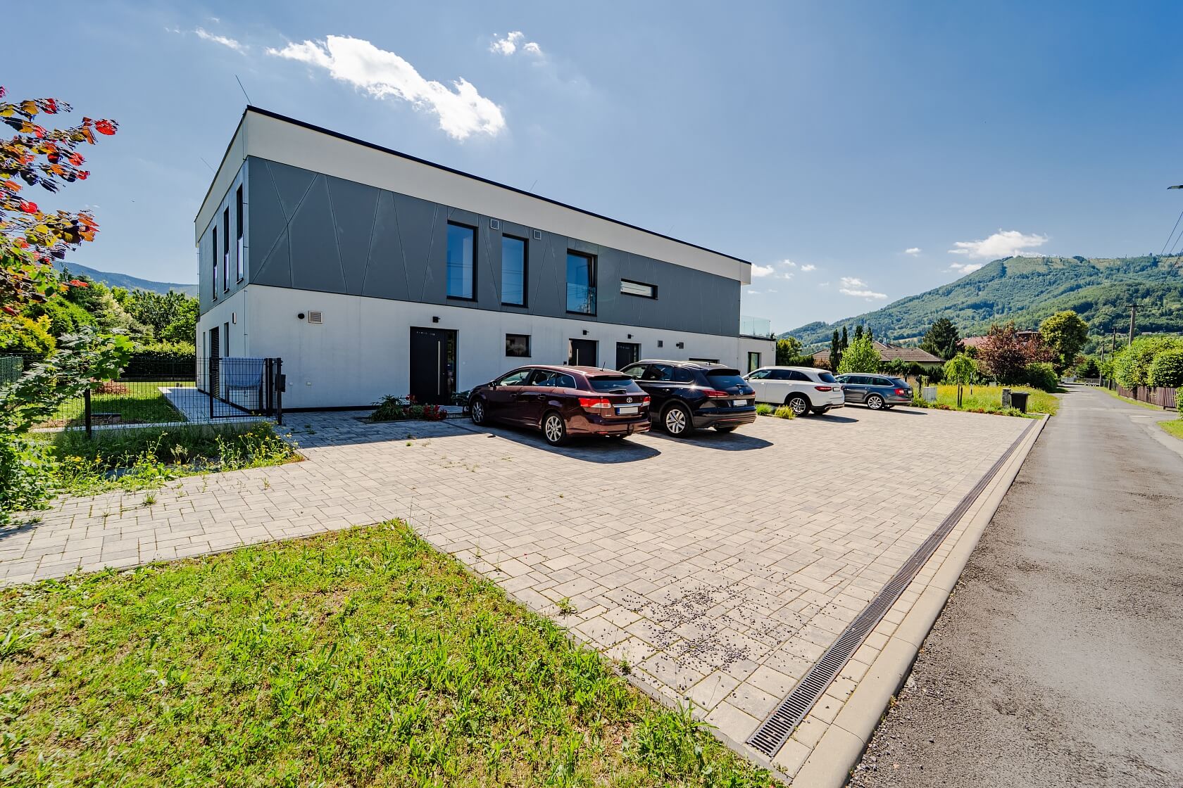 Čeladná - Frýdek-Místek | Sale, Apartment Three-bedroom (4+kk), 221 m²
