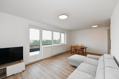 Sedlářova, Kbely - Praha 9 | Pronájem, Byt 2+kk, 70 m²