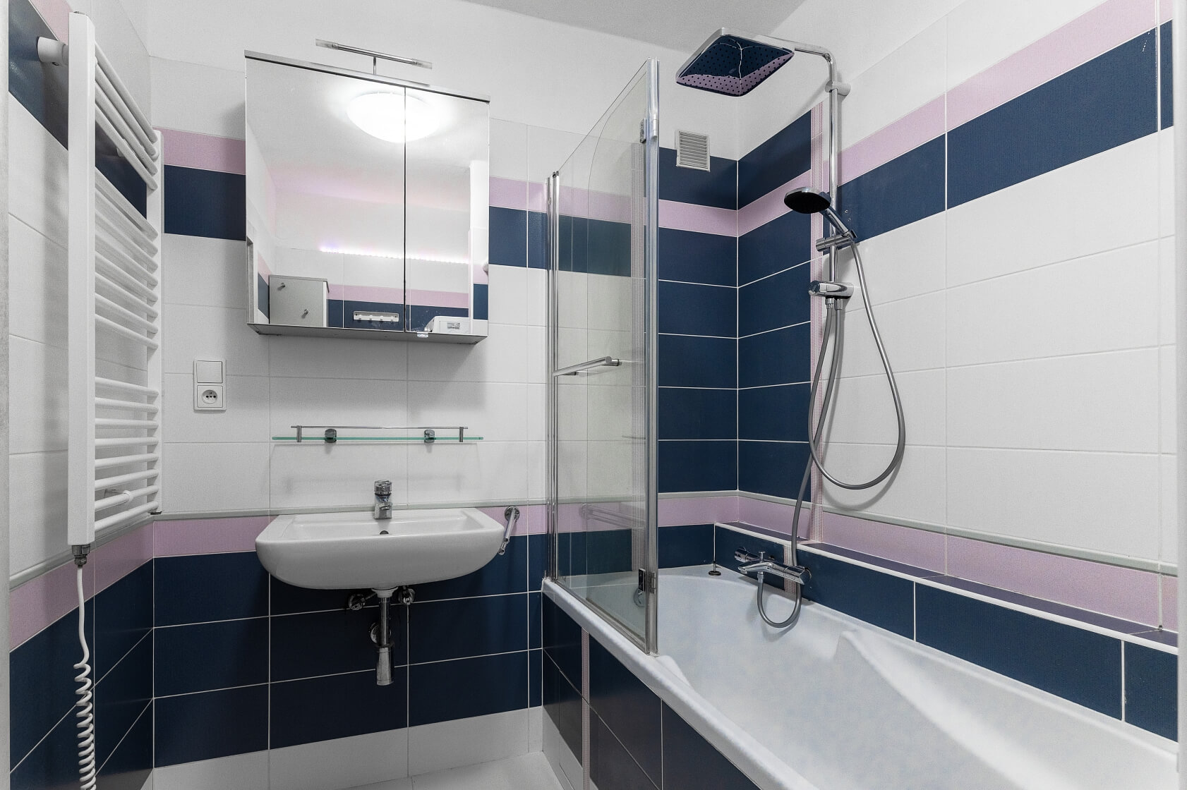 Česákova, Střížkov - Prague 8 | Sale, Apartment Two-bedroom (3+1), 68 m²
