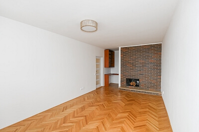 Na Topolce, Nusle - Prague 4 | Rent, Apartment One-bedroom (2+1), 80 m²