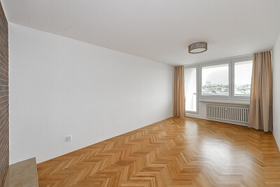 Na Topolce, Nusle - Prague 4 | Rent, Apartment One-bedroom (2+1), 80 m²