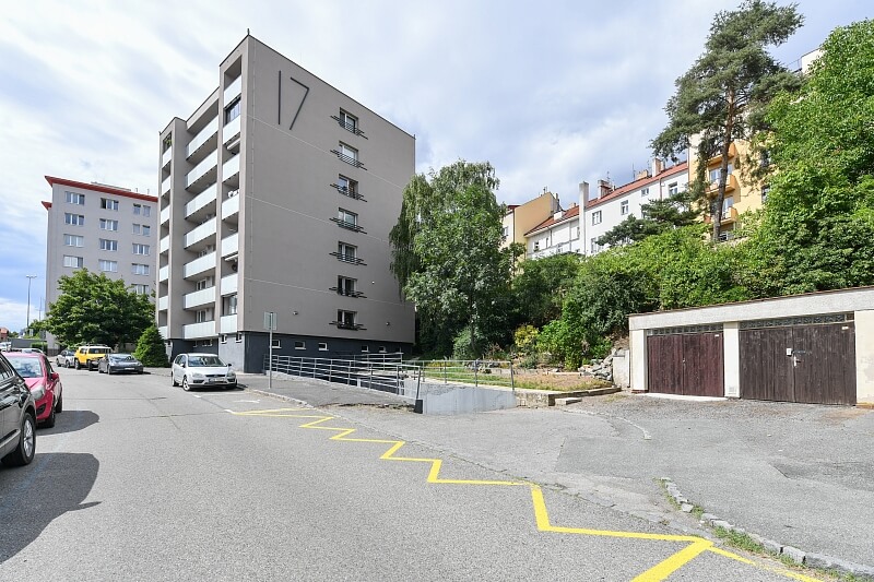 Na Topolce, Nusle - Praha 4 | Pronájem, Byt 2+1, 80 m²