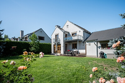 Chotěbuzská, Benice - Prague 10 | Sale, House Four-bedroom (5+kk), 248 m²