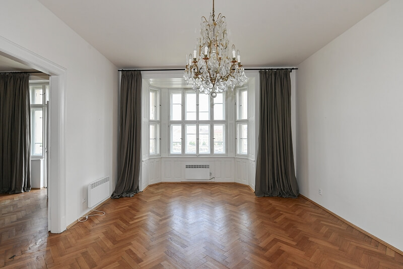 Janáčkovo nábřeží, Smíchov - Praha 5 | Pronájem, Byt 1+1, 70 m²