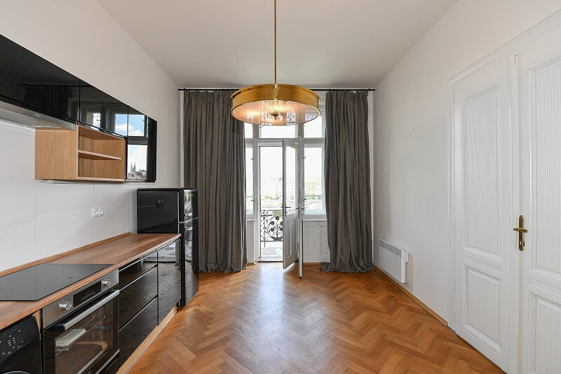 Janáčkovo nábřeží, Smíchov - Prague 5 | Rent, Apartment Studio (1+1), 70 m²