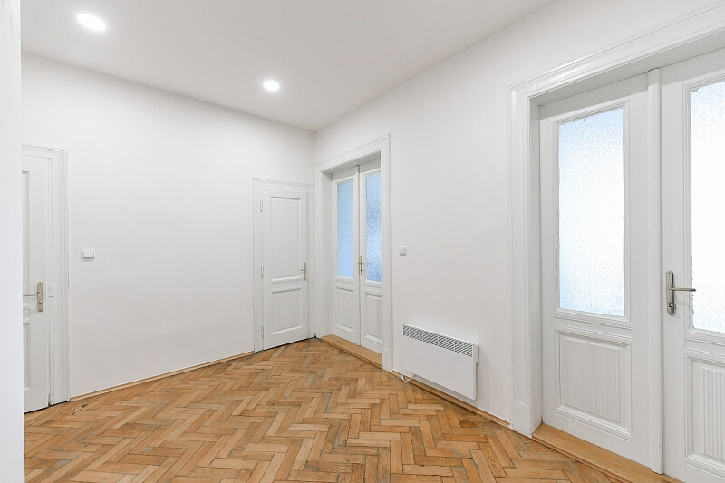 Janáčkovo nábřeží, Smíchov - Prague 5 | Rent, Apartment Studio (1+1), 70 m²