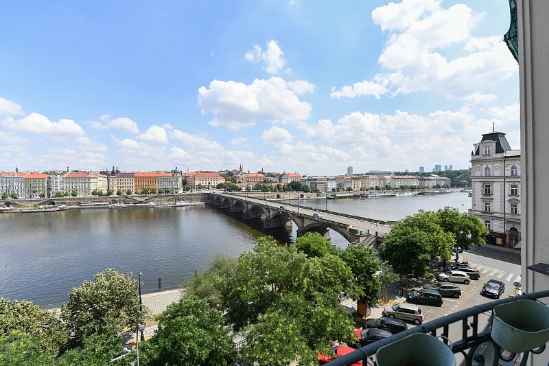 Janáčkovo nábřeží, Smíchov - Praha 5 | Pronájem, Byt 1+1, 70 m²