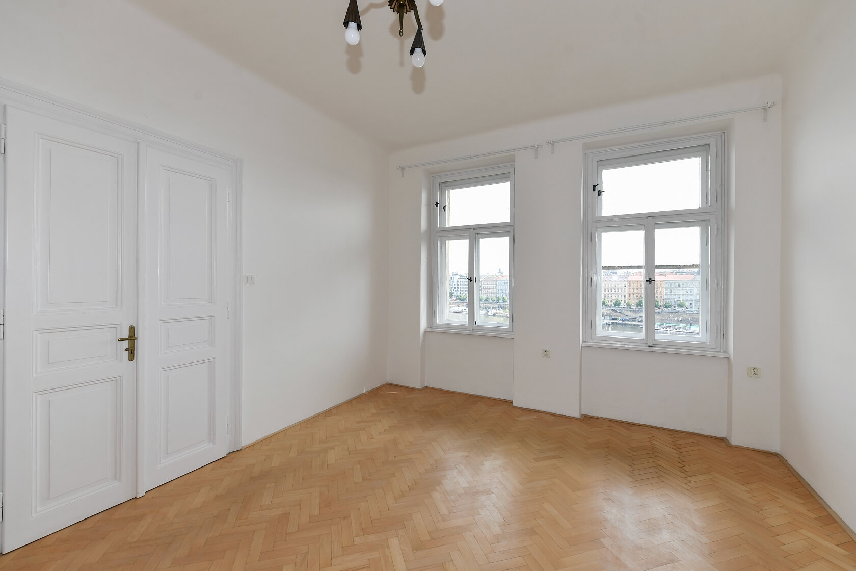 Janáčkovo nábřeží, Smíchov - Prague 5 | Rent, Apartment One-bedroom (2+1), 81 m²
