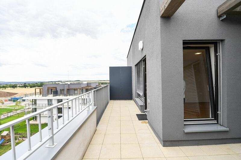 K Beranovu, Dolní Chabry - Praha 8 | Pronájem, Byt 2+kk, 72 m²