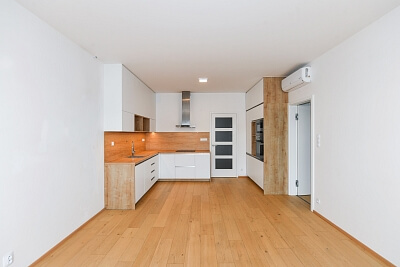K Beranovu, Dolní Chabry - Praha 8 | Pronájem, Byt 2+kk, 72 m²
