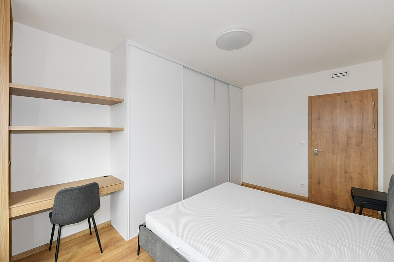 Střídavá, Vysočany - Prague 9 | Rent, Apartment One-bedroom (2+kk), 66 m²