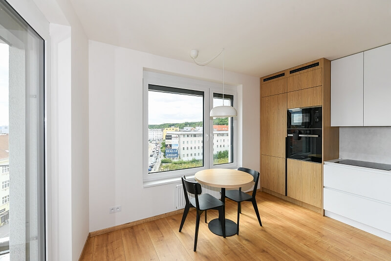 Střídavá, Vysočany - Prague 9 | Rent, Apartment One-bedroom (2+kk), 66 m²