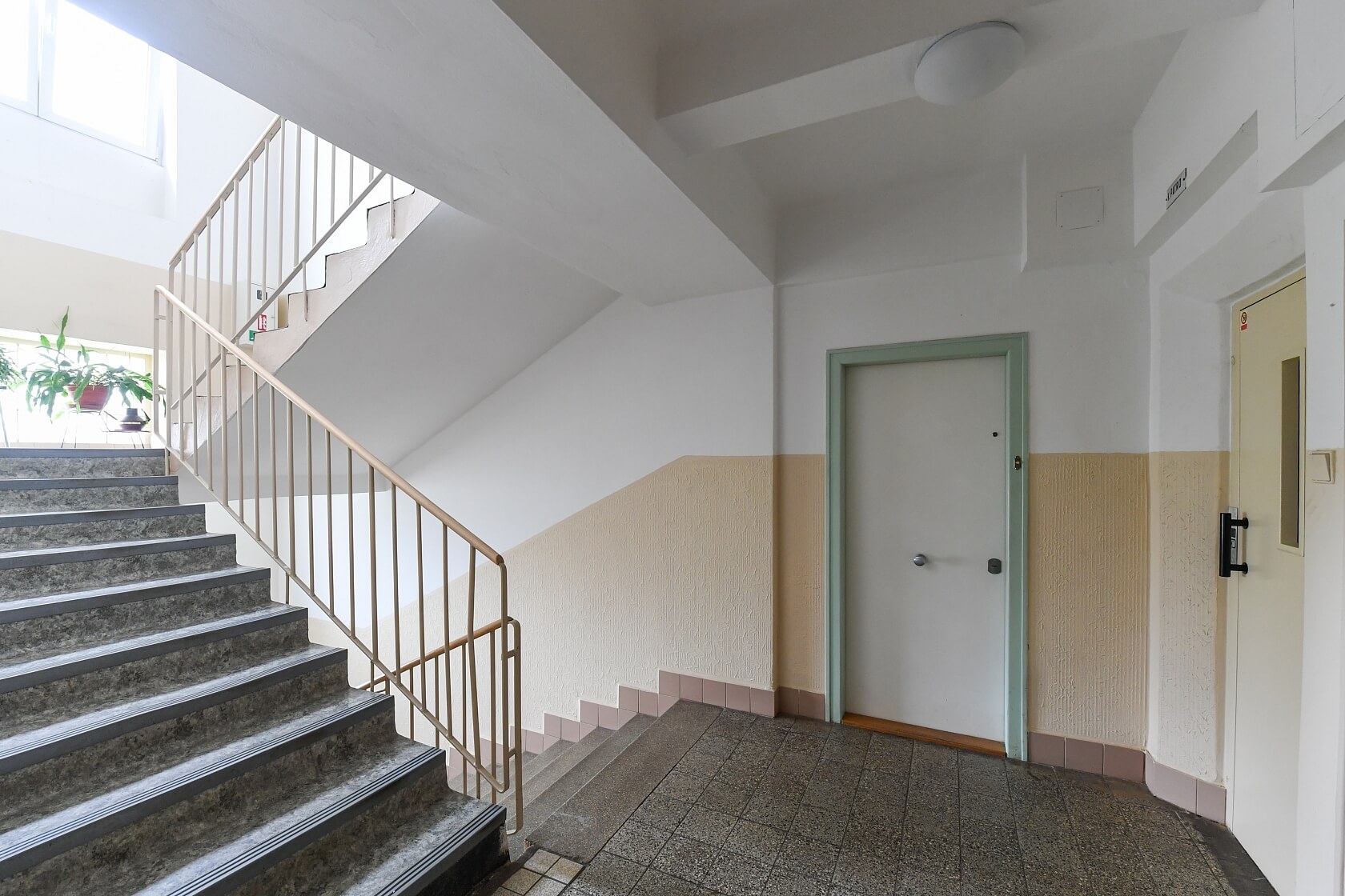 28. pluku, Vršovice - Prague 10 | Sale, Apartment Two-bedroom (3+1), 82 m²