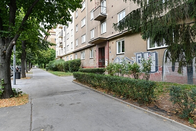 28. pluku, Vršovice - Prague 10 | Sale, Apartment Two-bedroom (3+1), 82 m²