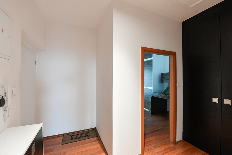 Heleny Malířové, Břevnov - Prague 6 | Sale, Apartment One-bedroom (2+kk), 72 m²