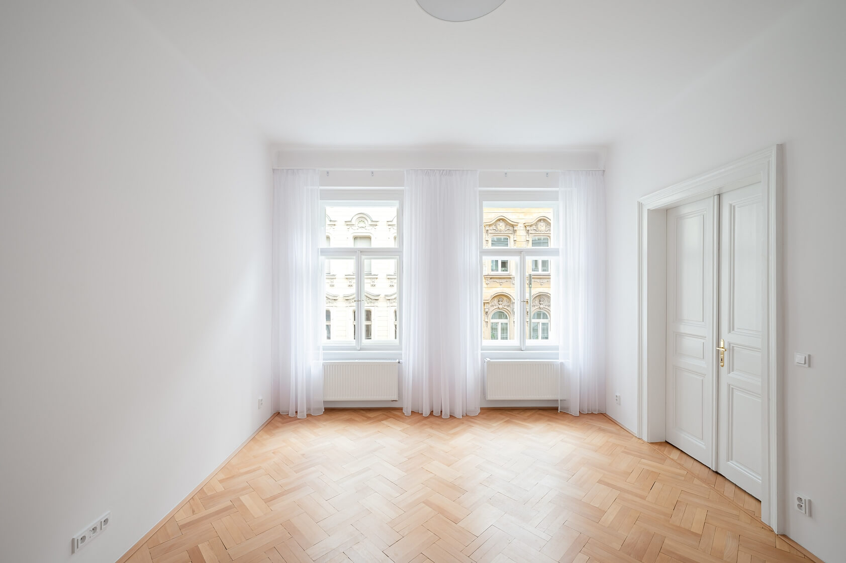 Varšavská, Vinohrady - Prague 2 | Rent, Apartment Two-bedroom (3+1), 88 m²