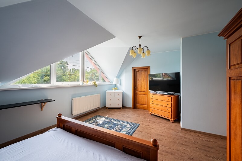 U Lesíka, Nová Ves - Praha-východ | Sale, House Four-bedroom (5+kk), 236 m²