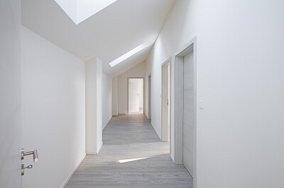 Hostivická, Sobín - Praha 5 | Pronájem, Byt 4+kk, 151 m²