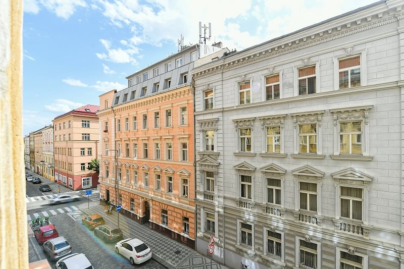Varšavská, Vinohrady - Prague 2 | Rent, Apartment One-bedroom (2+kk), 50 m²