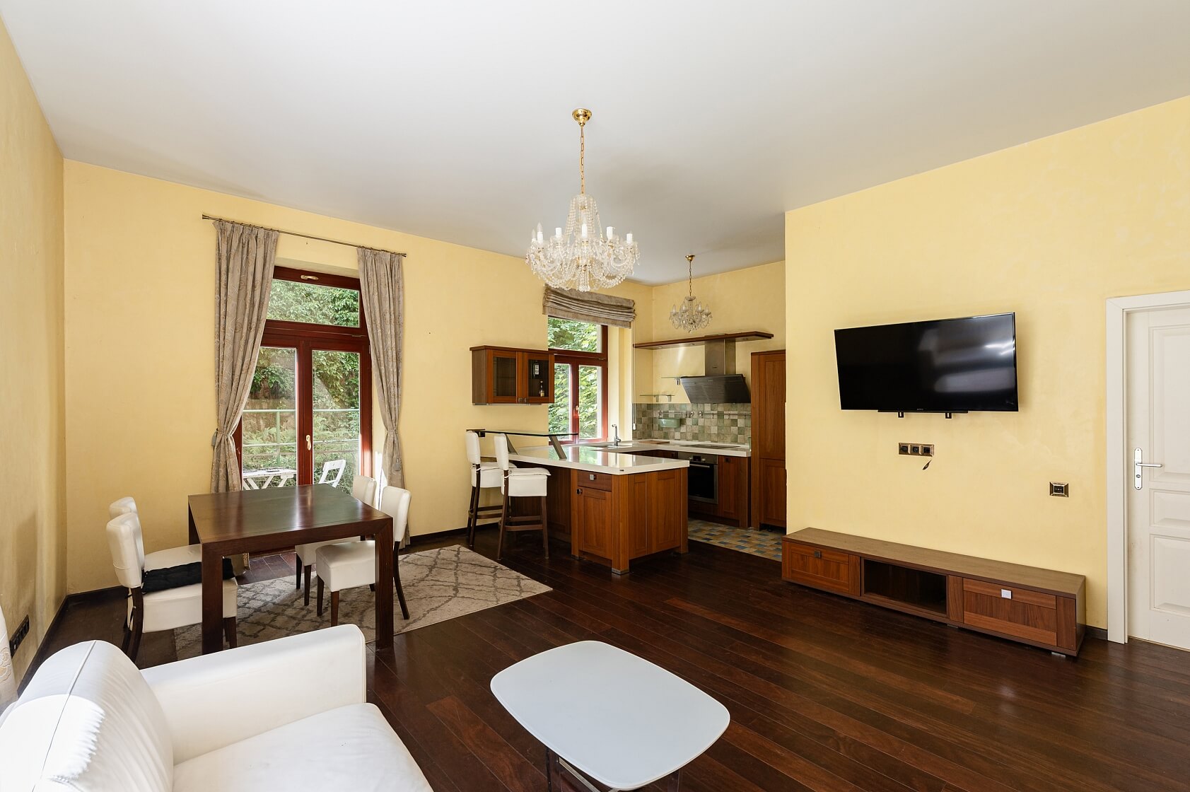 Zámecký vrch, Karlovy Vary - Karlovy Vary | Sale, Apartment Three-bedroom (4+kk), 119 m²