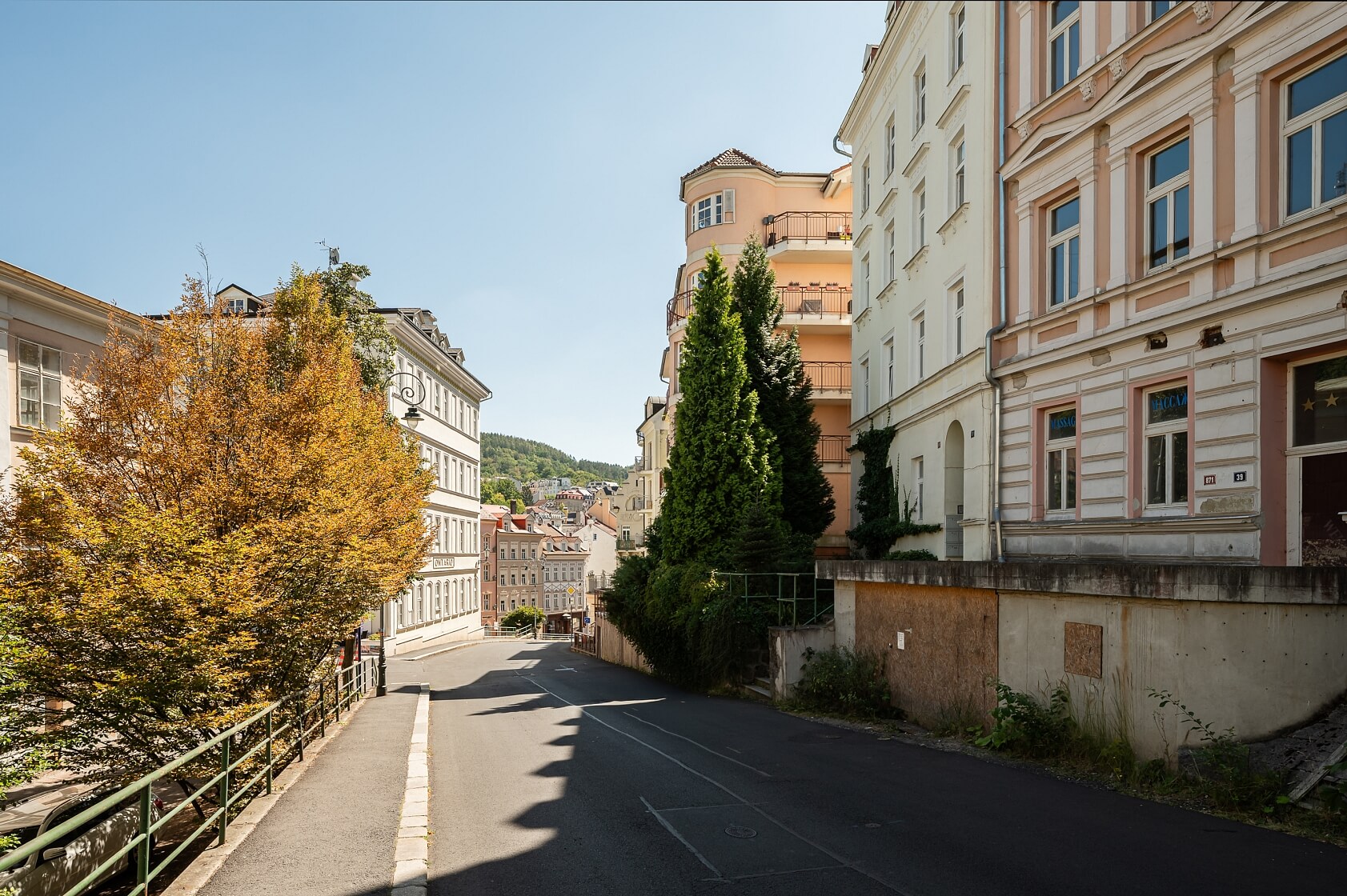 Zámecký vrch, Karlovy Vary - Karlovy Vary | Sale, Apartment Three-bedroom (4+kk), 119 m²
