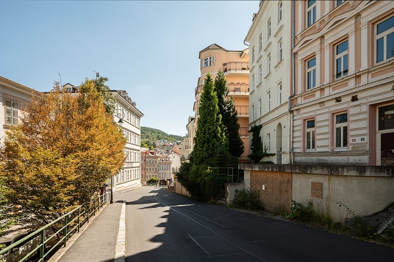 Zámecký vrch, Karlovy Vary - Karlovy Vary | Sale, Apartment Three-bedroom (4+kk), 119 m²