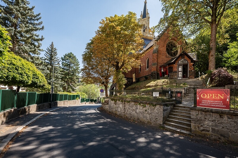 Zámecký vrch, Karlovy Vary - Karlovy Vary | Sale, Apartment Three-bedroom (4+kk), 119 m²