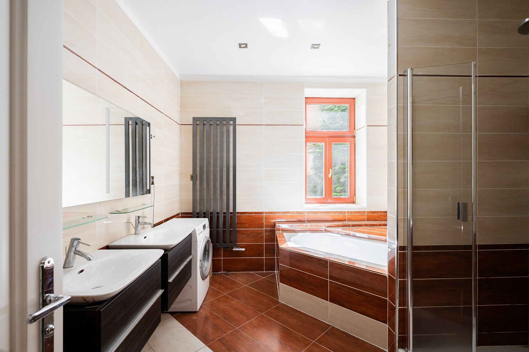 Zámecký vrch, Karlovy Vary - Karlovy Vary | Sale, Apartment Three-bedroom (4+kk), 119 m²
