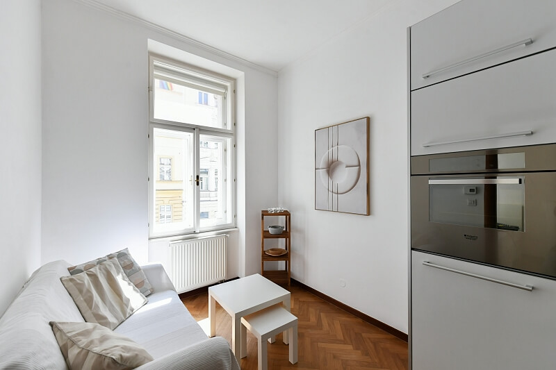 Koubkova, Nové Město - Prague 2 | Rent, Apartment One-bedroom (2+kk), 37 m²